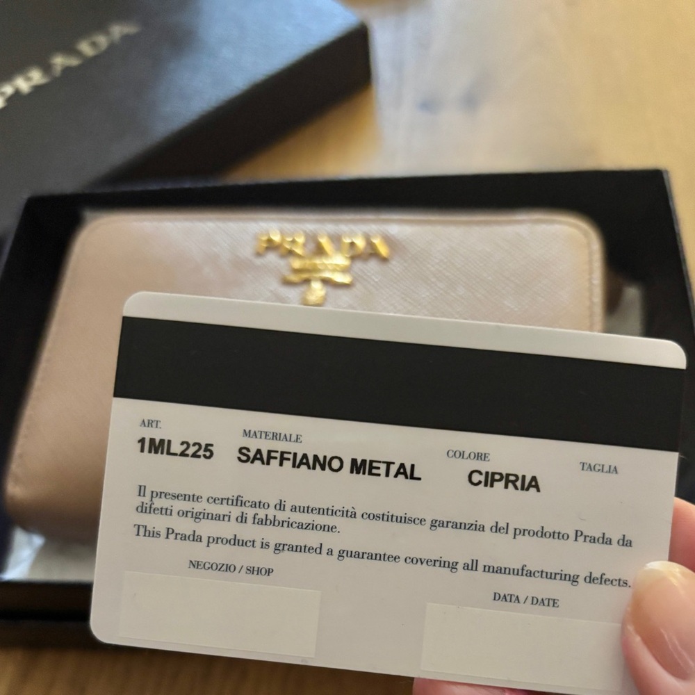 Authentic Small Saffiano Leather Prada Wallet - Picture 7 of 8